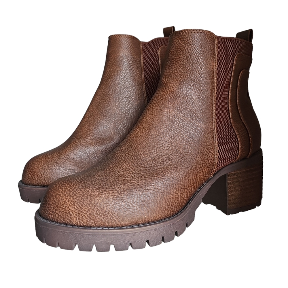MIA Brown Chelsea Ankle Boots - size 7.5